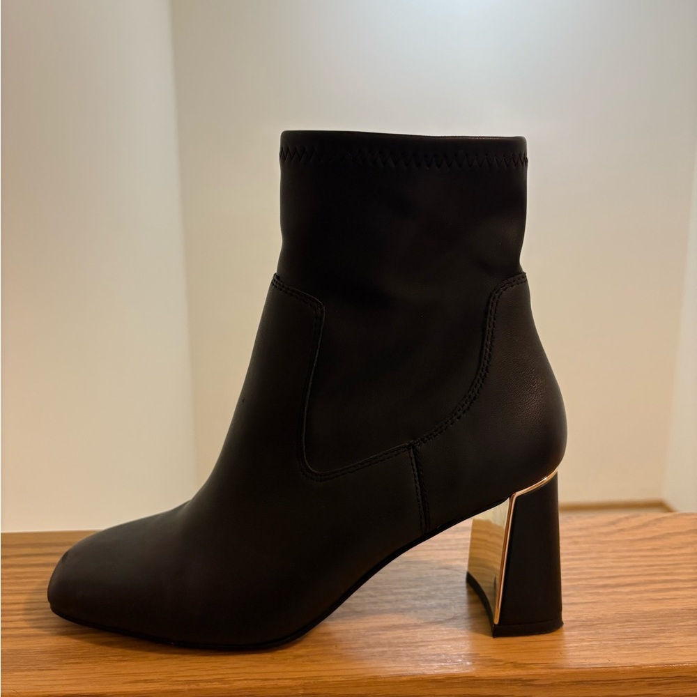 Women's Black Ankle Boot with Block Heel - Picture 3 of 5